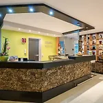 卡塞尔维尔姆托尔生态酒店
