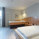 酒店 卡塞尔维尔姆托尔生态酒店